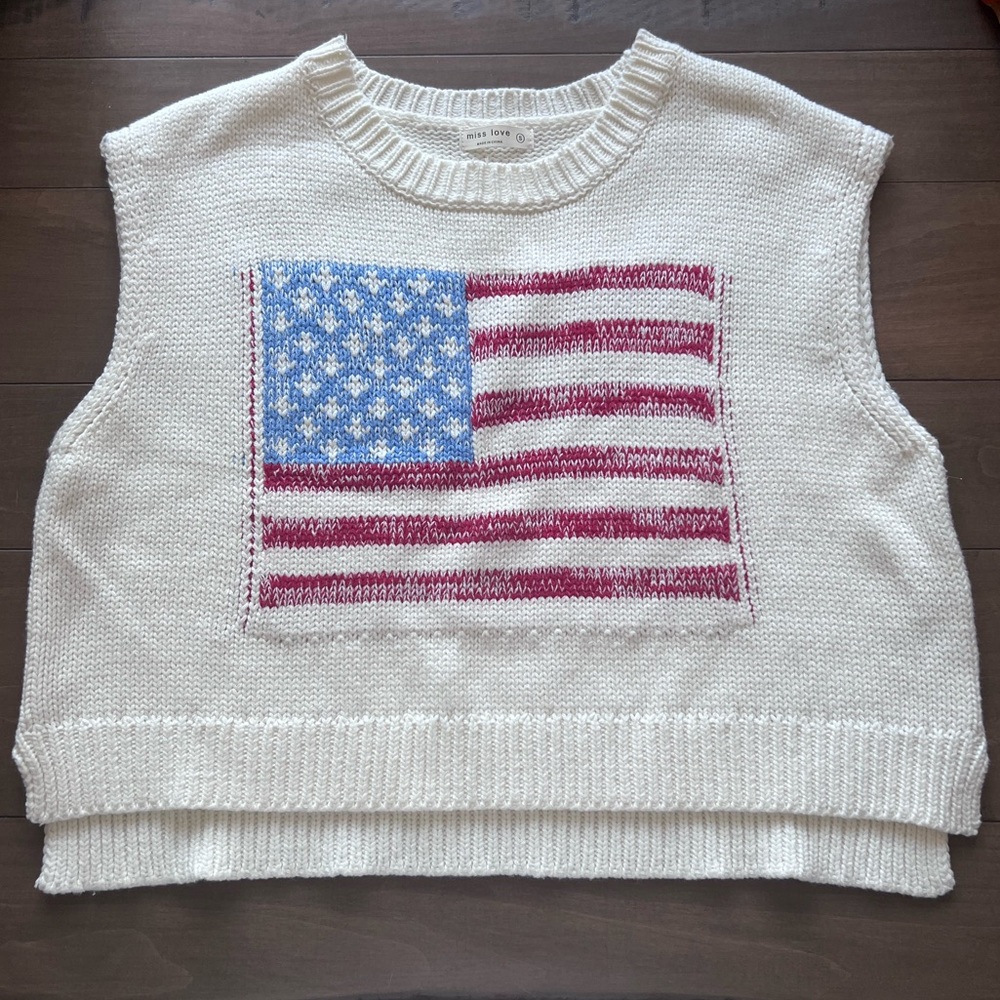 NWOT Miss Love AMERICAN FLAG SWEATER VEST! Size small!